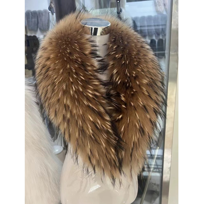 Collo in pelliccia di procione - Winter Clothing Pk recensione e prezzo